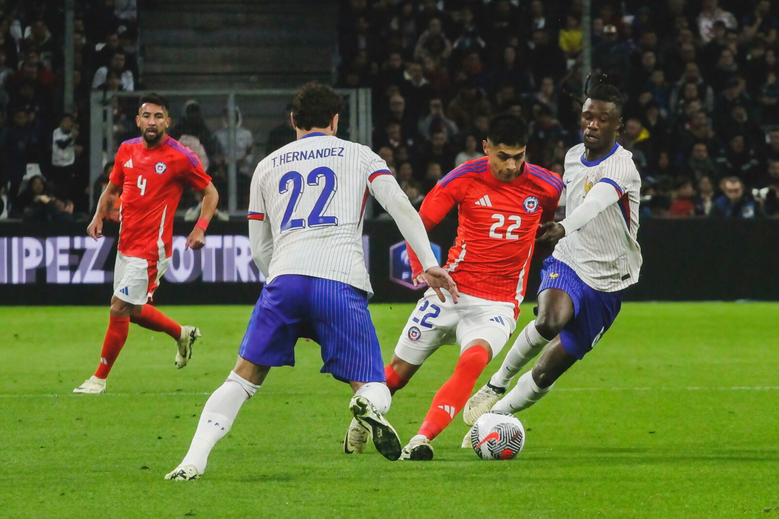 Dario Osorio Chile France