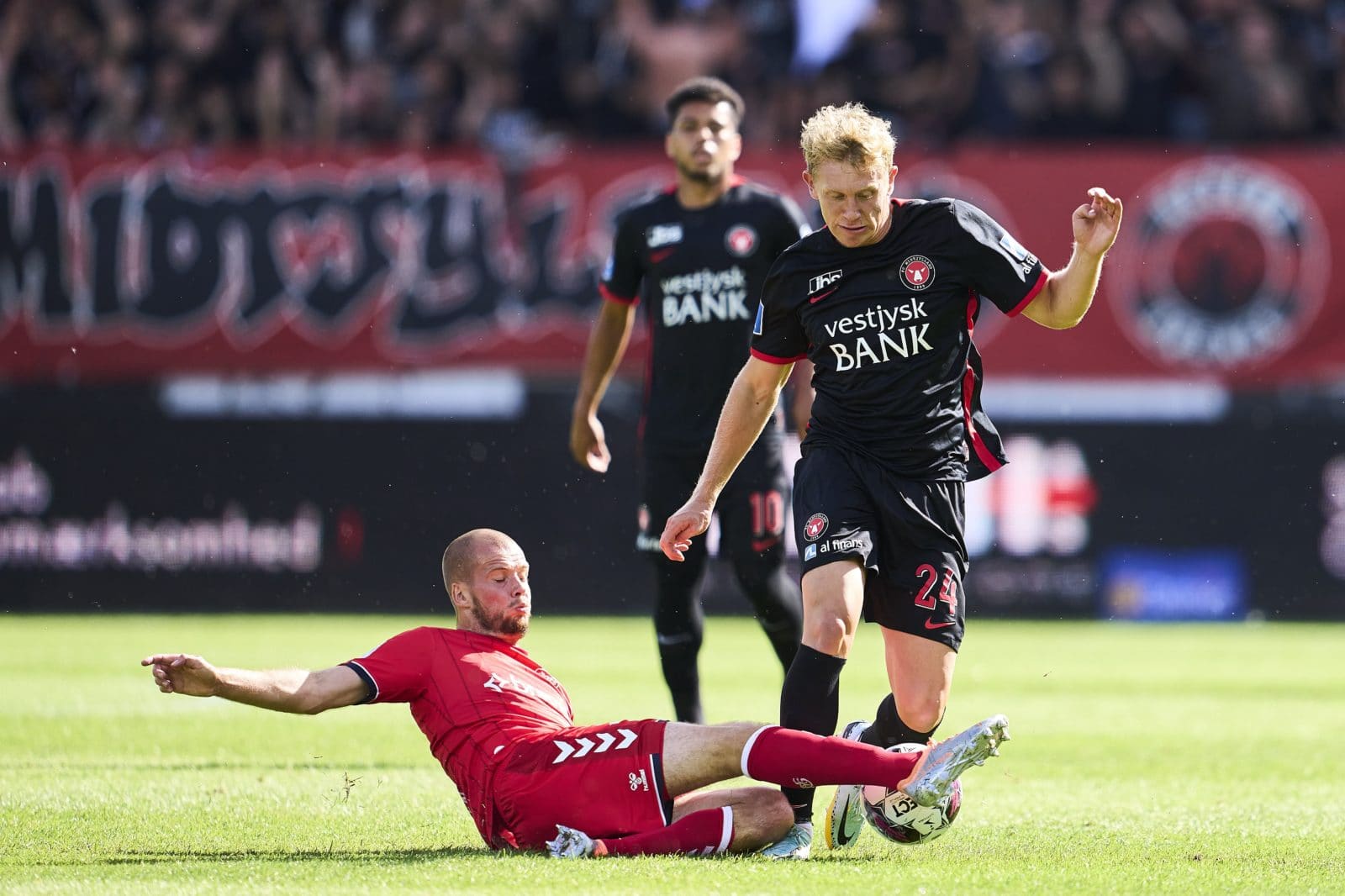 Highlights: FCM v AGF (0-2)